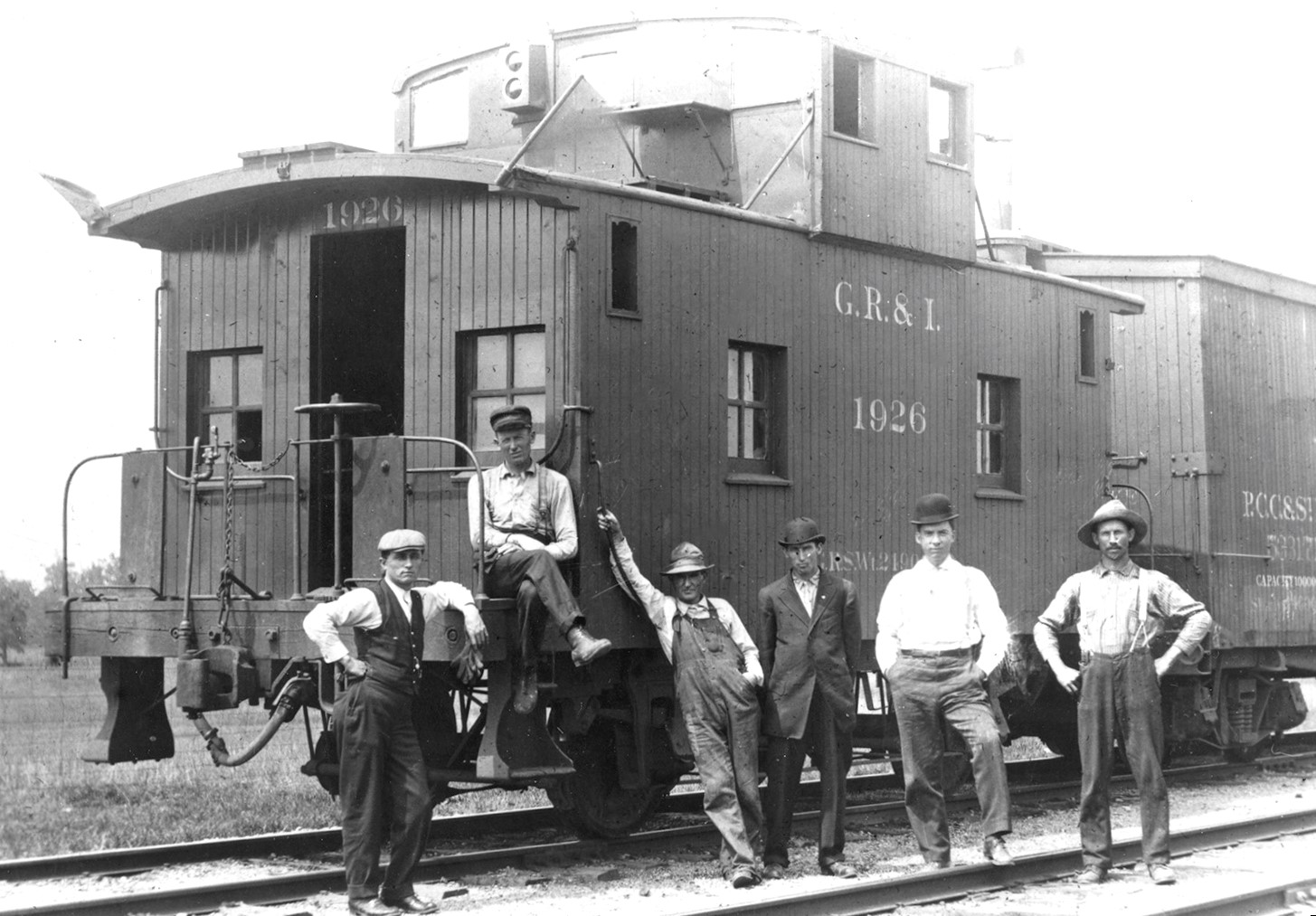 GR&I Round Lake Train Crew